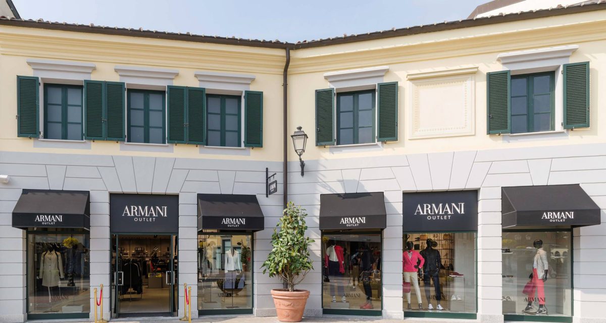 Serravalle Shopping Outlet Bus Tickets from Milan